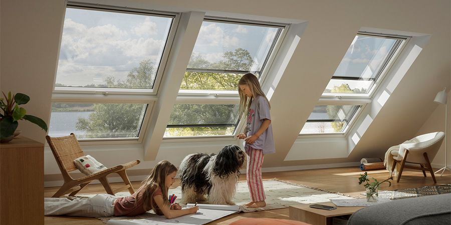 Hitzeschutz im Dachgeschoss: Hitzeschutz Markisen erlauben Tageslicht im Raum